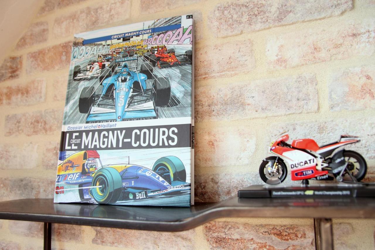Le Circuit - Tout Simplement: Confort! Cosne-Cours-Sur-Loire Экстерьер фото